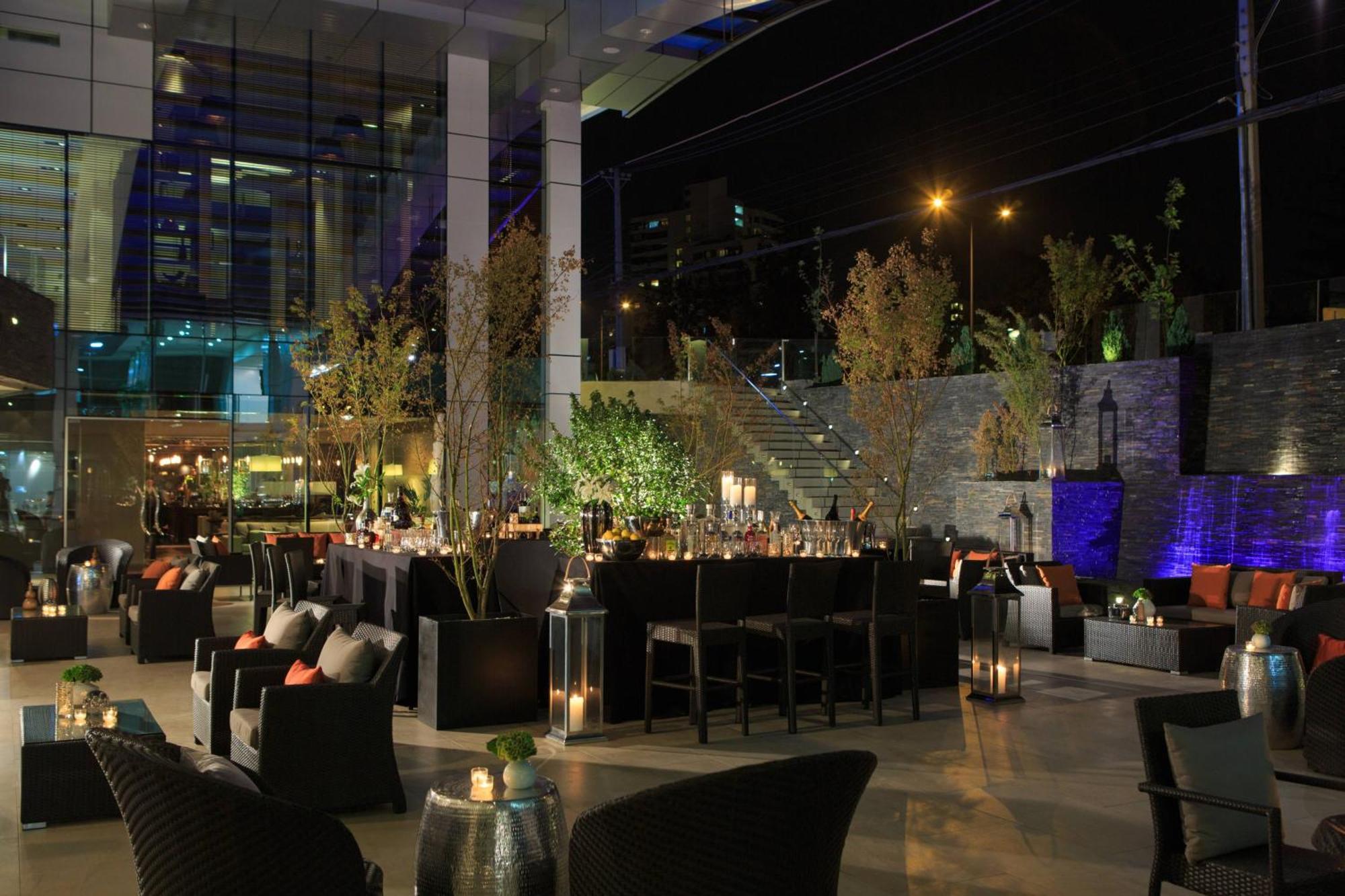 Отель Renaissance Santiago By Marriott Экстерьер фото